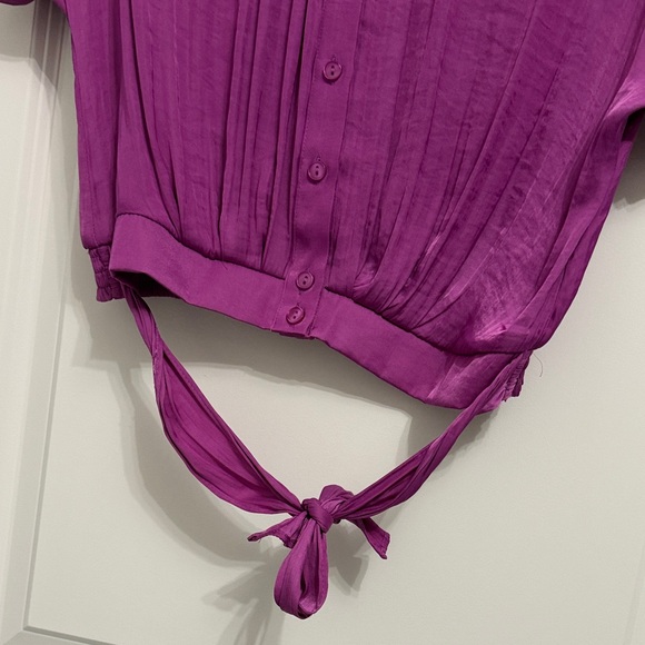 NWT Steve Madden Magenta Button-Down Shirt - Small - Picture 3 of 10